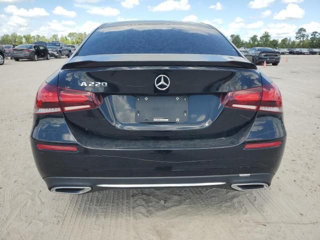 2019 Mercedes-Benz A 220