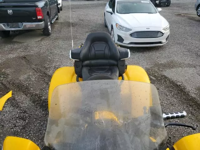 2003 Honda GL1800