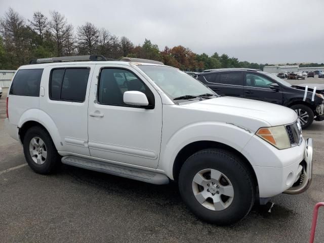 2005 Nissan Pathfinder LE