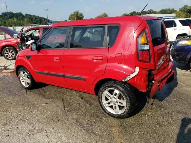 2010 KIA Soul +