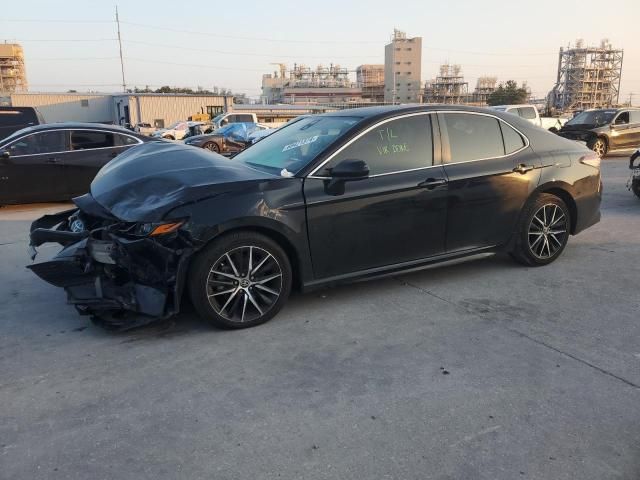 2021 Toyota Camry SE