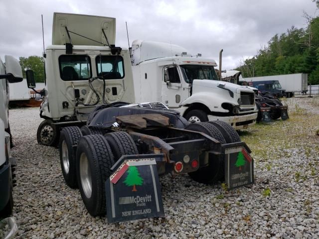 2016 Freightliner Cascadia 125