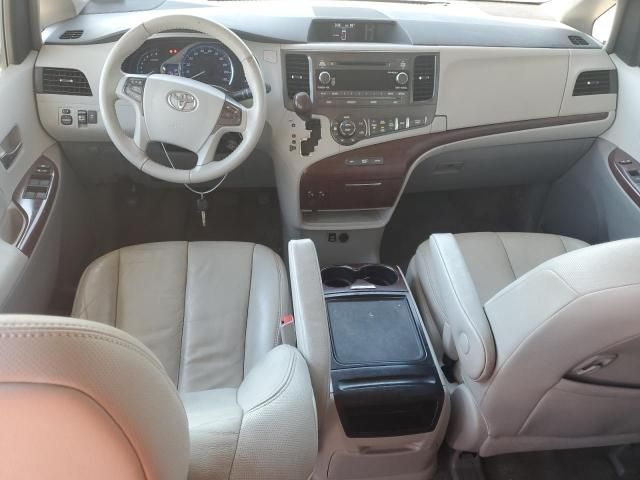 2012 Toyota Sienna XLE