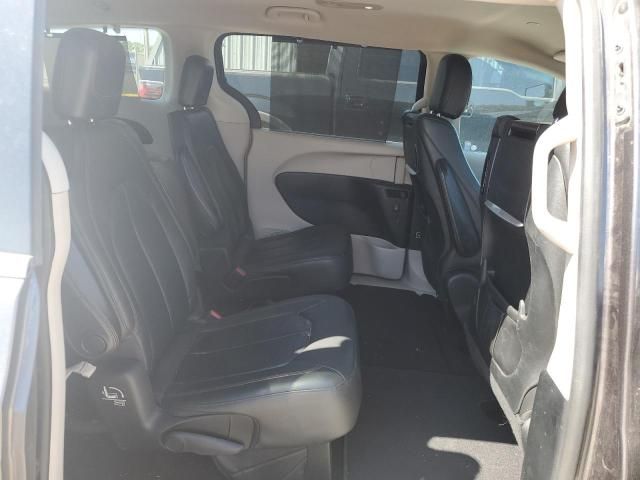 2017 Chrysler Pacifica Touring L Plus