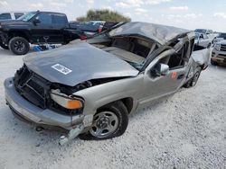 Carros salvage a la venta en subasta: 2002 GMC New Sierra C1500