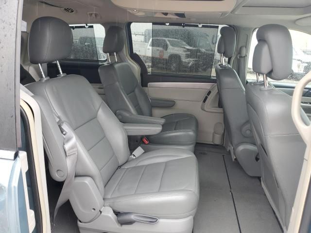 2010 Volkswagen Routan SEL