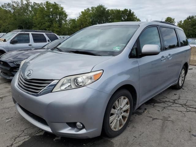 2013 Toyota Sienna XLE