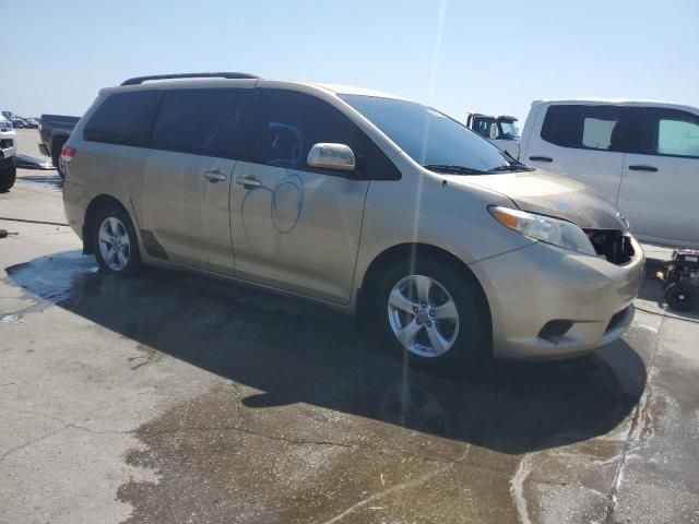 2012 Toyota Sienna LE