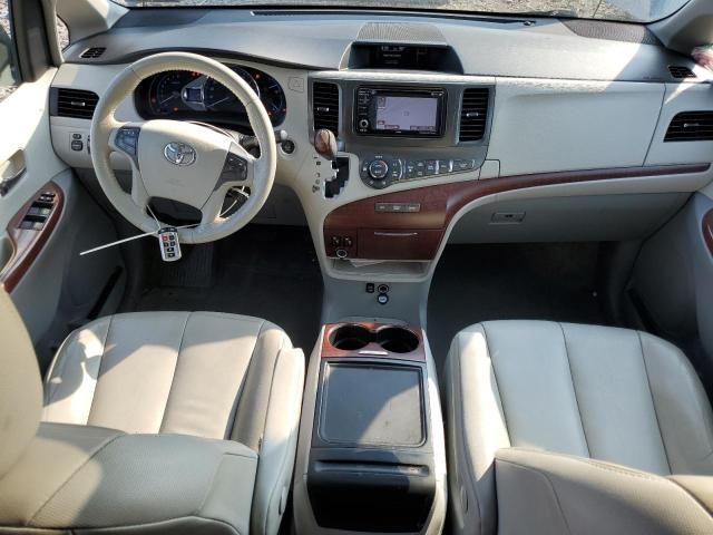 2014 Toyota Sienna XLE