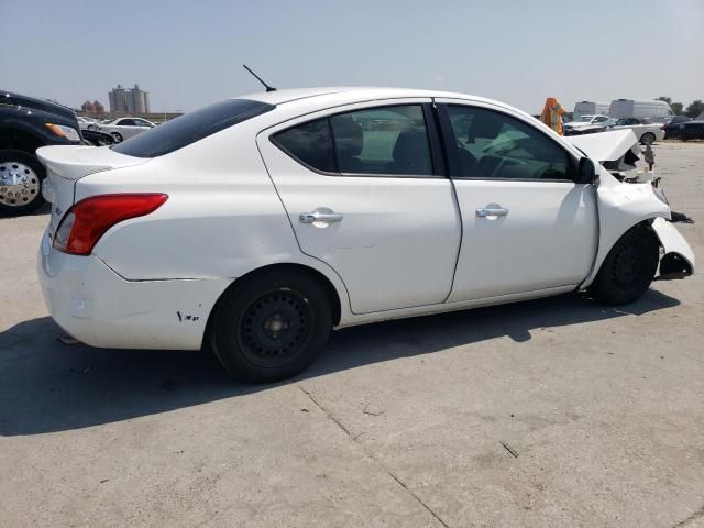 2014 Nissan Versa S