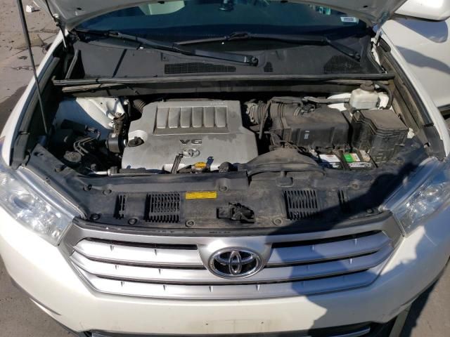 2013 Toyota Highlander Base