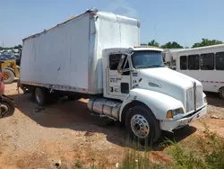 Salvage trucks for sale at Oklahoma City, OK auction: 2007 Kenworth Construction T300