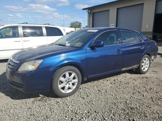 2005 Toyota Avalon XL