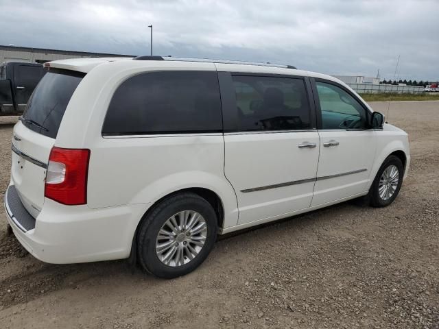 2013 Chrysler Town & Country Limited