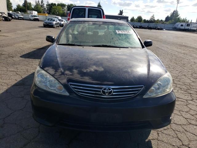 2005 Toyota Camry LE