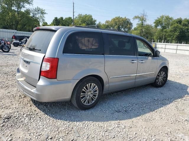 2015 Chrysler Town & Country Touring L