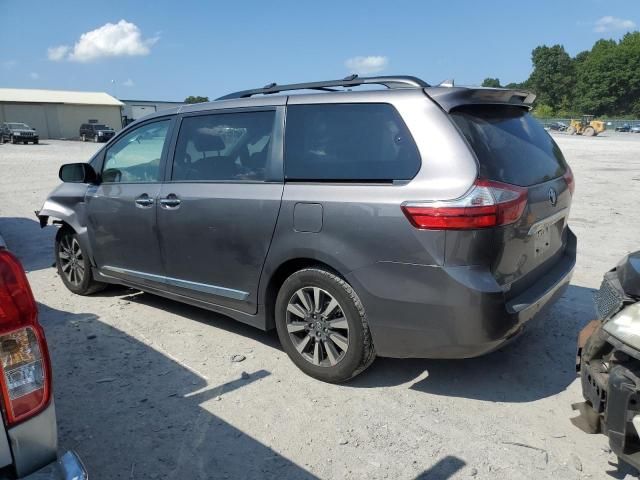 2019 Toyota Sienna XLE