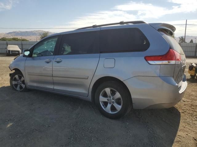 2014 Toyota Sienna LE