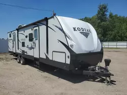 Camiones salvage sin ofertas aún a la venta en subasta: 2018 Kodiak Trailer