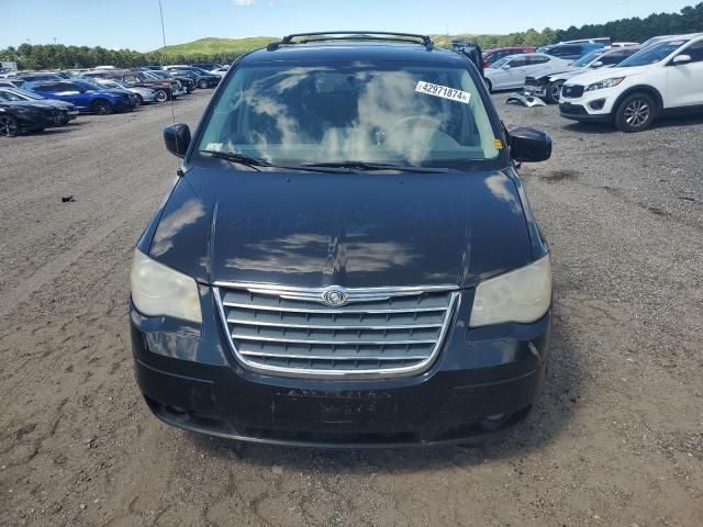 2010 Chrysler Town & Country Touring