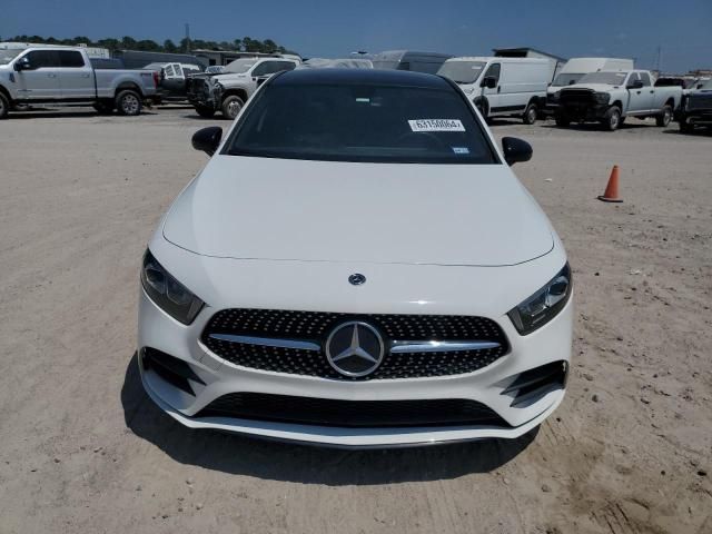 2019 Mercedes-Benz A 220