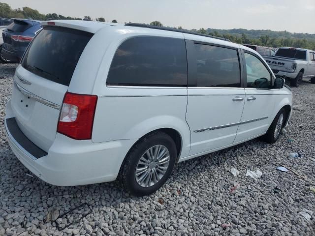 2016 Chrysler Town & Country Touring L