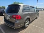 2010 Volkswagen Routan SE