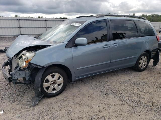 2006 Toyota Sienna XLE