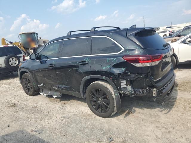 2019 Toyota Highlander SE