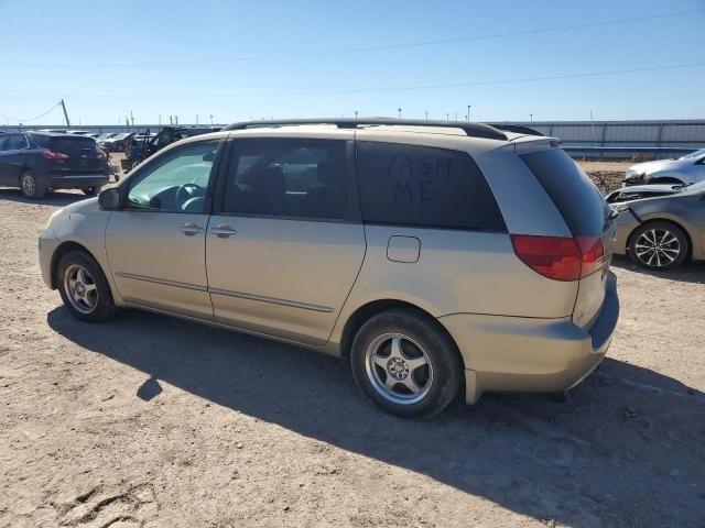 2004 Toyota Sienna CE