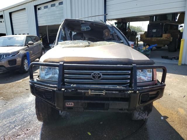 2004 Toyota Land Cruiser