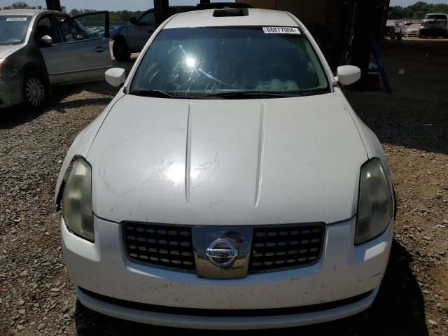 2004 Nissan Maxima SE