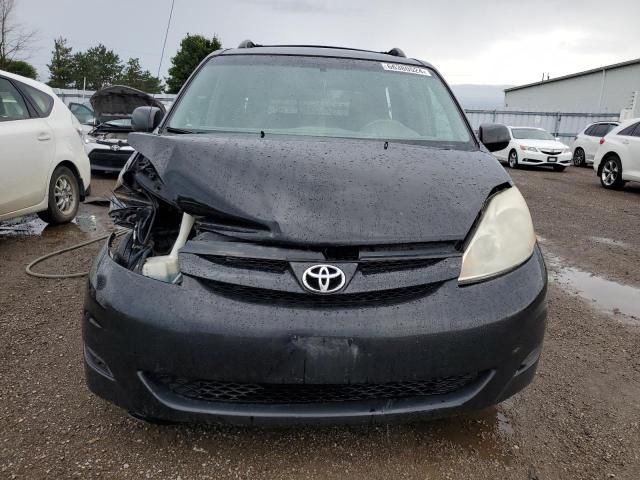 2009 Toyota Sienna CE