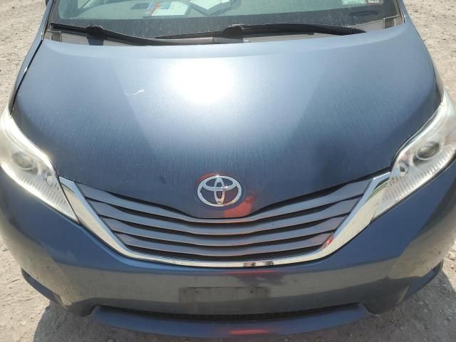 2017 Toyota Sienna XLE