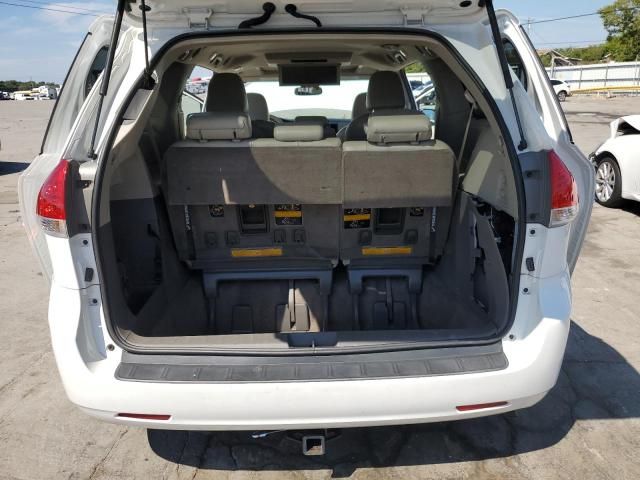 2012 Toyota Sienna XLE