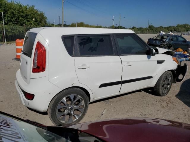 2013 KIA Soul +