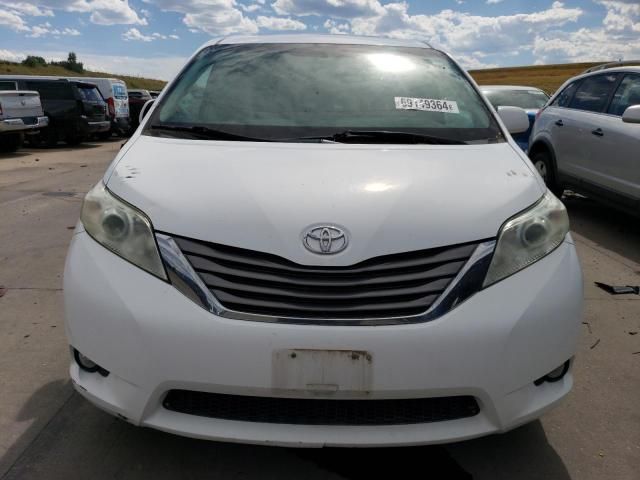 2011 Toyota Sienna XLE