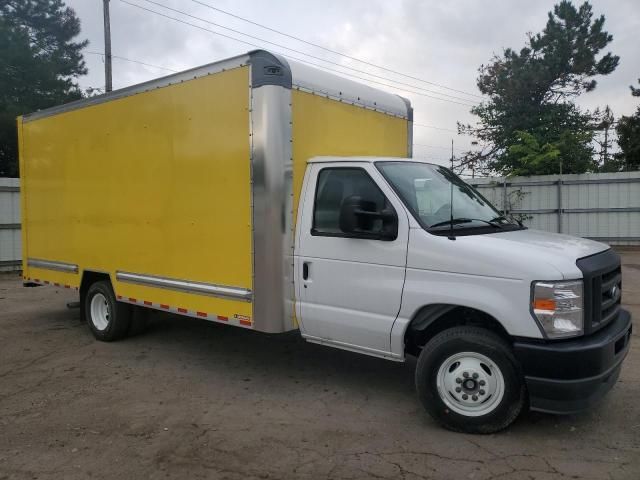 2024 Ford Econoline E350 Super Duty Cutaway Van