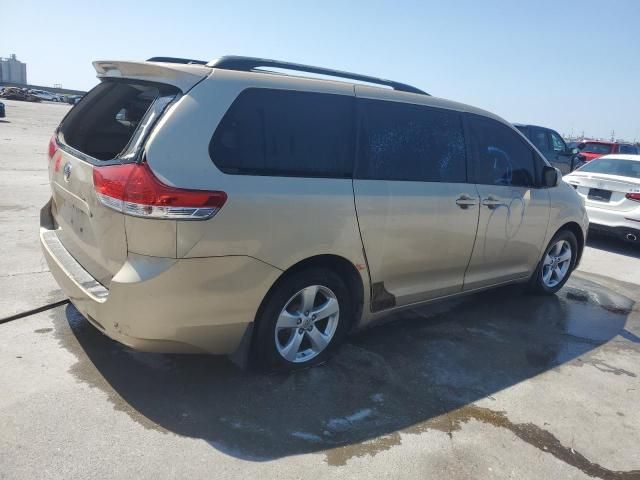 2012 Toyota Sienna LE