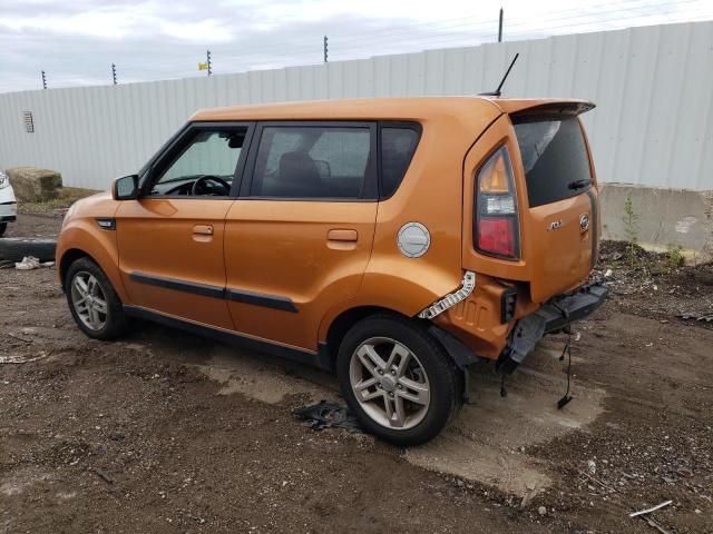 2010 KIA Soul +