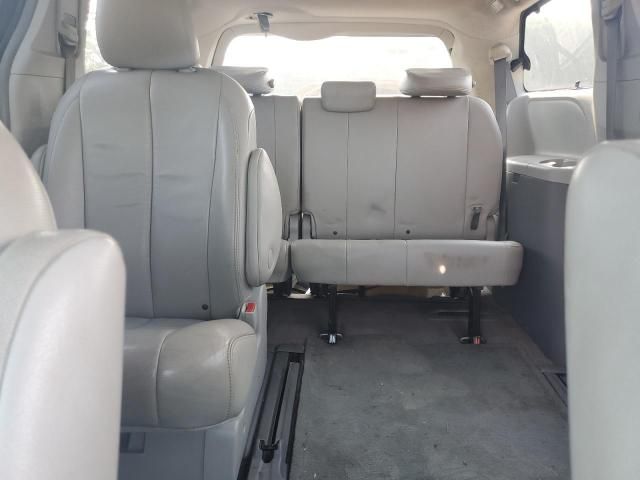 2013 Toyota Sienna XLE