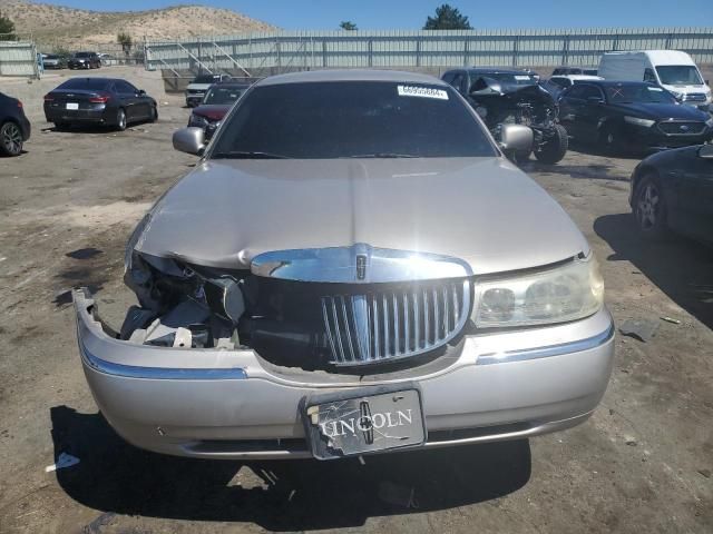 1999 Lincoln Town Car Executive