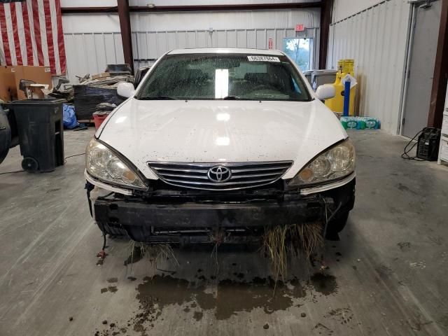 2005 Toyota Camry LE