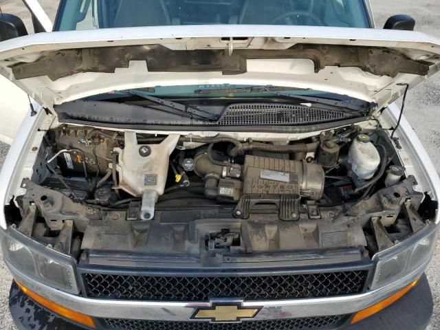 2020 Chevrolet Express G2500