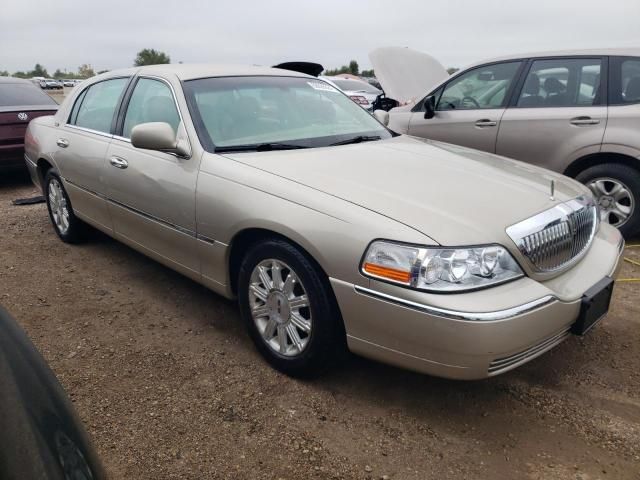 2007 Lincoln Town Car Signature Limited