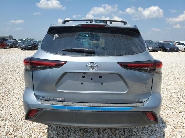 2024 Toyota Highlander LE