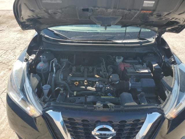 2019 Nissan Kicks S