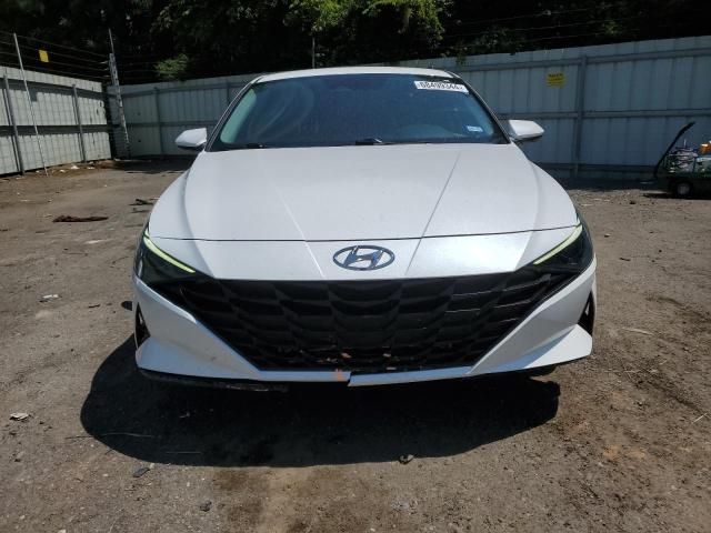 2021 Hyundai Elantra SE