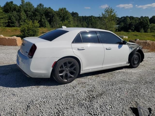 2020 Chrysler 300 Touring