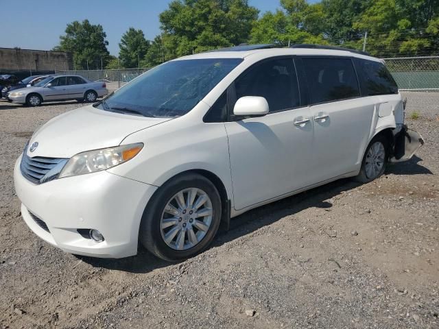 2012 Toyota Sienna XLE